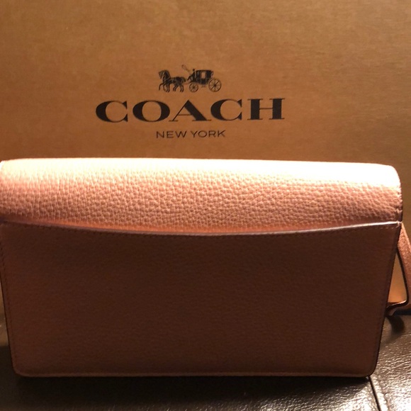 NWT COACH CROSSBODY - Picture 4 of 9